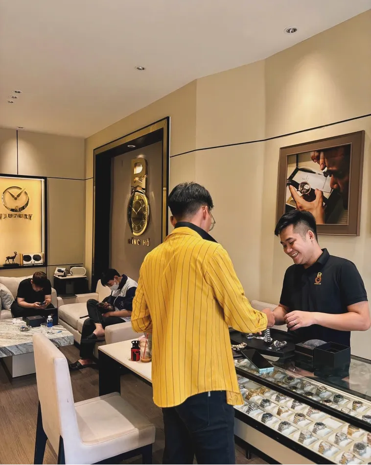 Đồng Hồ Phố chia sẻ c&aacute;ch nhận biết đồng hồ ch&iacute;nh h&atilde;ng - Ảnh 3.