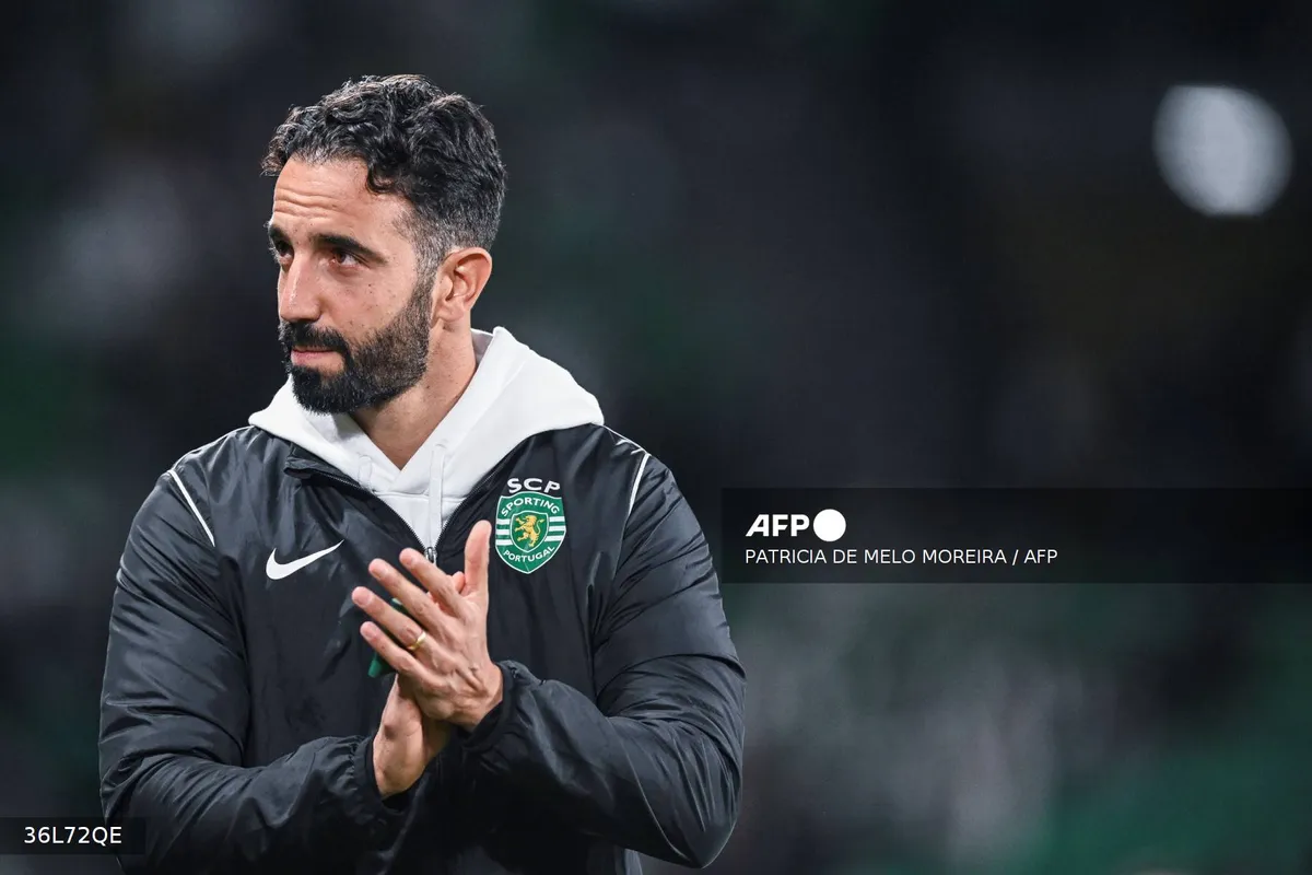 T&acirc;n HLV Ruben Amorim tiết lộ đ&atilde; nhận &aacute;p lực từ ban l&atilde;nh đạo Manchester United - Ảnh 1.