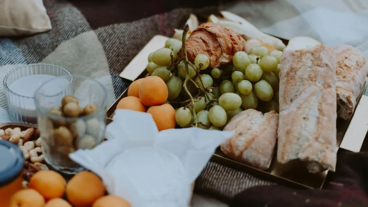 Chuyên gia nói về chế độ ăn không gluten - Ảnh 1.