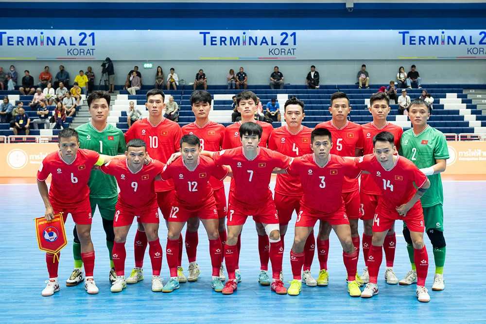ĐT futsal Việt Nam gi&agrave;nh chiến thắng 3-2 trước Th&aacute;i Lan - Ảnh 1.