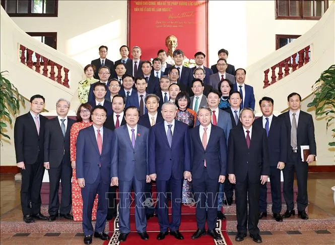 Tổng B&iacute; thư T&ocirc; L&acirc;m l&agrave;m việc với Ban C&aacute;n sự Đảng Bộ Tư ph&aacute;p - Ảnh 6.