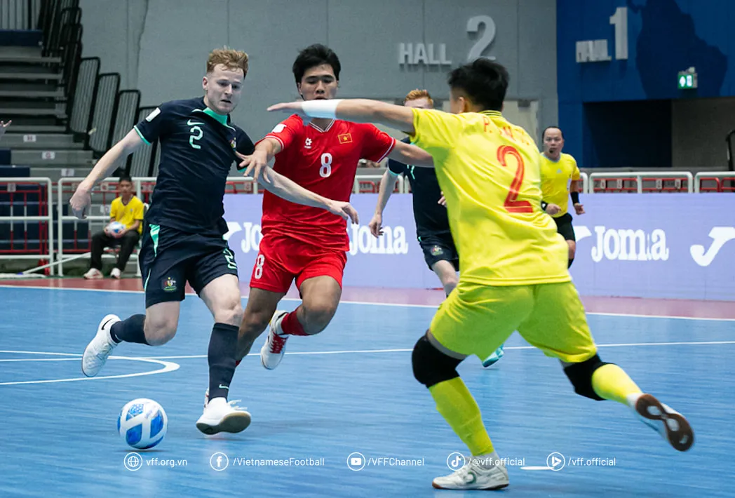 Ngược d&ograve;ng thắng kịch t&iacute;nh Australia, đội tuyển Việt Nam v&agrave;o chung kết giải v&ocirc; địch futsal Đ&ocirc;ng Nam &Aacute; 2024 - Ảnh 2.