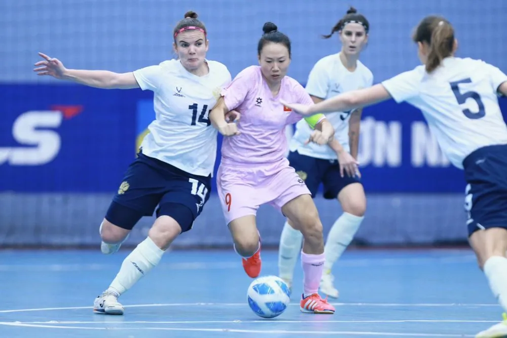 Giao hữu quốc tế, ĐT Futsal Nữ Việt Nam &ndash; ĐT Futsal Nữ Nga: 0-6 - Ảnh 2.