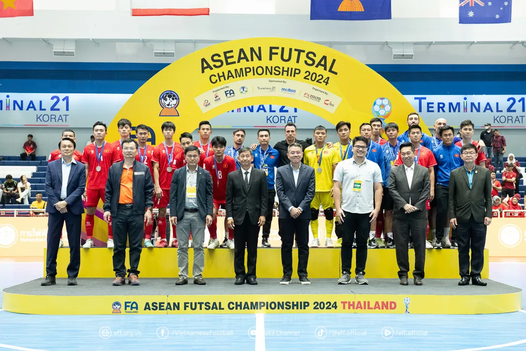 ĐT futsal Việt Nam lỡ hẹn với ngôi vô địch Đông Nam Á - Ảnh 1. ĐT futsal Việt Nam lỡ hẹn với ngôi vô địch Đông Nam Á - Ảnh 1.