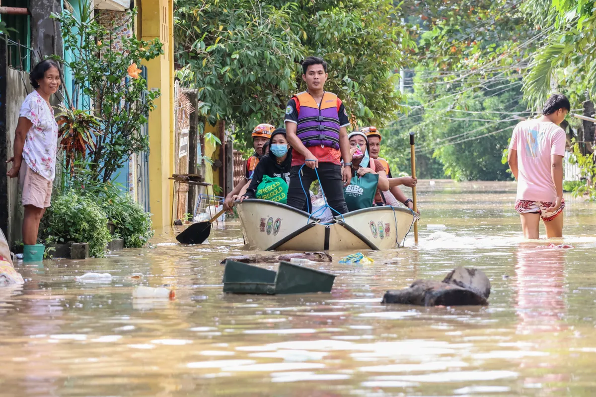 Philippines chuẩn bị ứng phó cơn bão thứ 5 gây ngập lụt trong tháng - Ảnh 1.