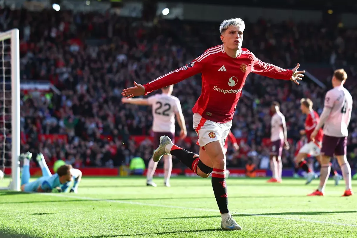 Ruben Amorim trảm 3 ng&ocirc;i sao Man Utd: Garnacho, Amad, Rashford v&agrave;o tầm ngắm! - Ảnh 2.