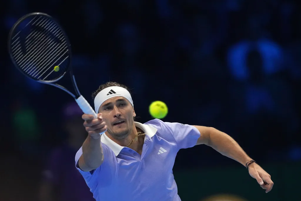 Alexander Zverev c&oacute; chiến thắng thứ 2 tại ATP Finals   - Ảnh 1.