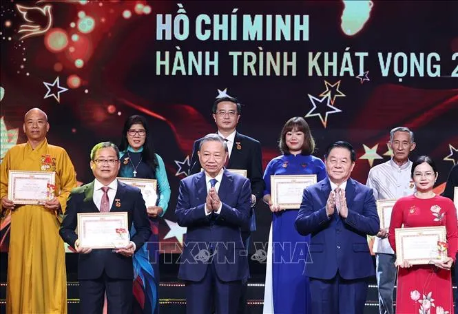 Hồ Chí Minh - Hành trình khát vọng 2024: Đổi mới và phát triển để tiến bước vào Kỷ nguyên vươn mình - Ảnh 10.