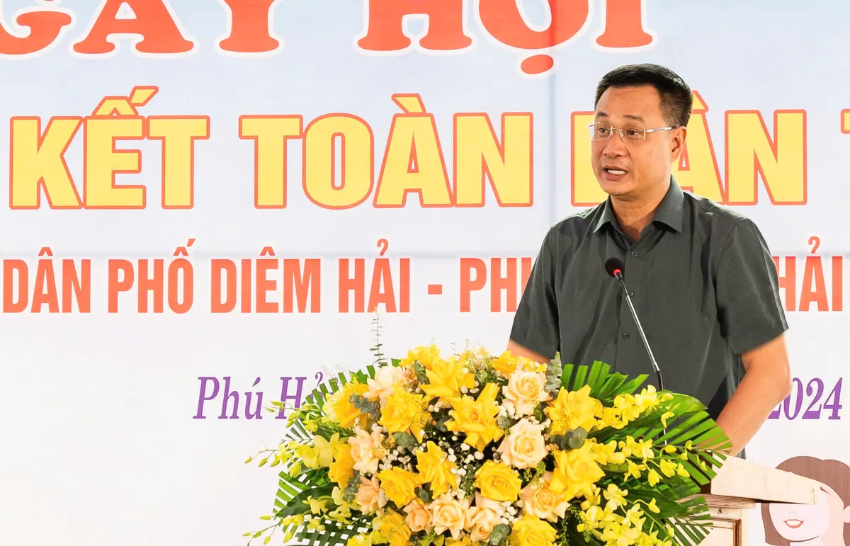 Bí thư Tỉnh ủy Quảng Bình dự Ngày hội Đại đoàn kết toàn dân tộc tại thành phố Đồng Hới - Ảnh 2.