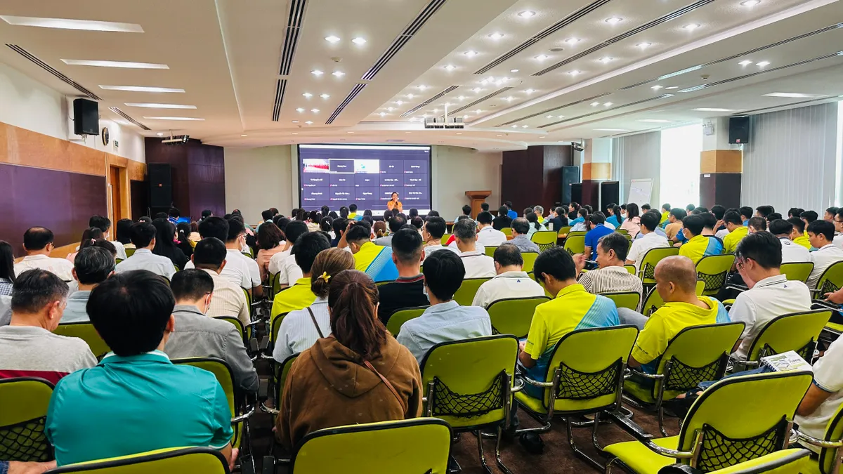 Imexpharm &ndash; Kiến tạo m&ocirc;i trường l&agrave;m việc hạnh ph&uacute;c v&agrave; bền vững trong ng&agrave;nh dược phẩm - Ảnh 3.