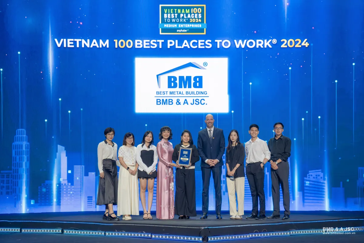 BMB Steel xuất hiện nổi bật tại lễ trao giải Anphabe - Ảnh 1.