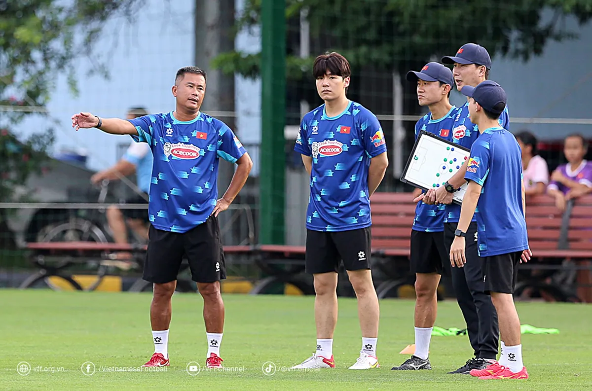 Đường đến ASEAN Cup 2024 của ĐT Việt Nam (phần 3): Những đột phá để chuẩn bị cho trận đánh lớn - Ảnh 3. Đường đến ASEAN Cup 2024 của ĐT Việt Nam (phần 3): Những đột phá để chuẩn bị cho trận đánh lớn - Ảnh 3.