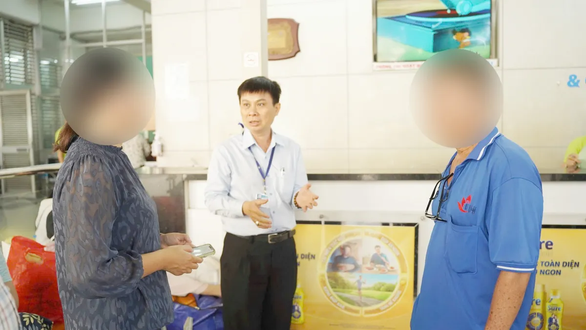 TP Hồ Chí Minh: Nhiều phụ huynh lên tiếng sau vụ bị lừa đảo con nhập viện cấp cứu - Ảnh 3.