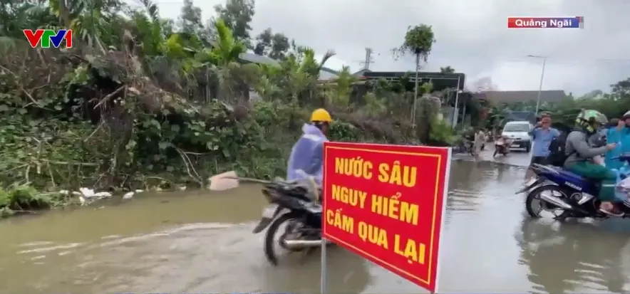 Quảng Nam: Khắc phục các điểm sạt lở do mưa lớn gây ra - Ảnh 3.