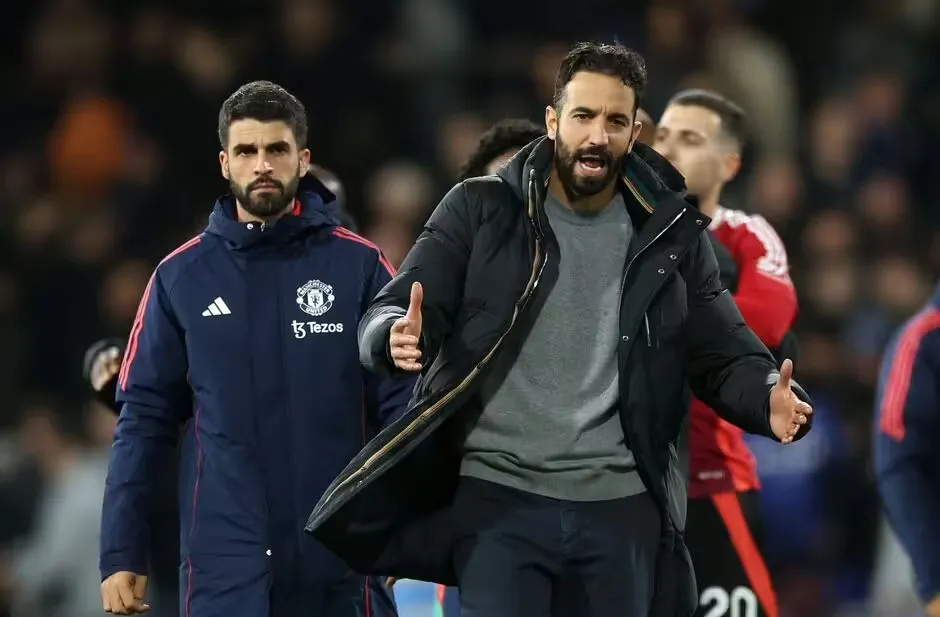 Ruben Amorim g&acirc;y chấn động: Ti&ecirc;u chuẩn mới đưa Man Utd vượt s&oacute;ng gi&oacute;? - Ảnh 1.