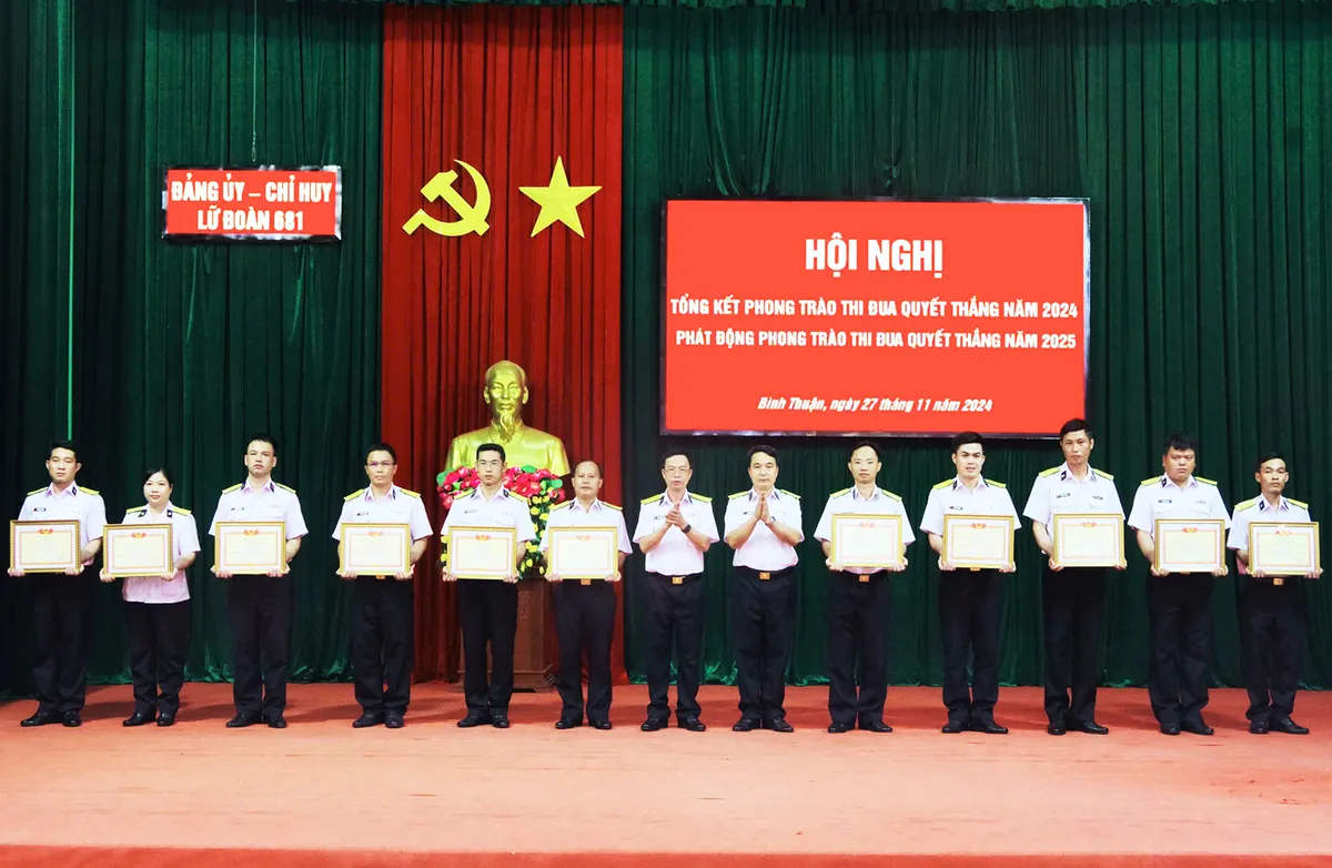 Lữ đo&agrave;n 681 V&ugrave;ng 2 Hải qu&acirc;n xứng danh L&aacute; chắn th&eacute;p bảo vệ biển, đảo của Tổ quốc - Ảnh 4.