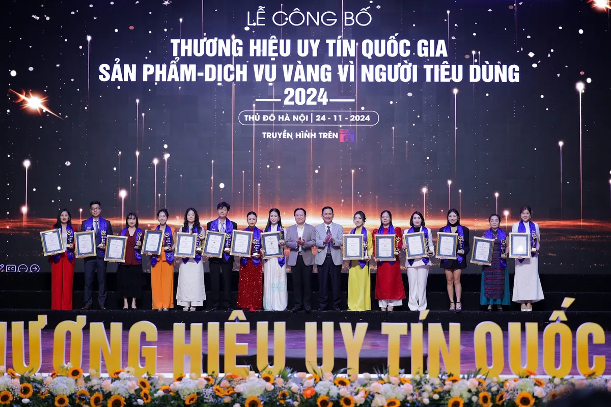 Nio Group vinh danh top 10 “Thương hiệu uy tín quốc gia 2024” - Ảnh 1.