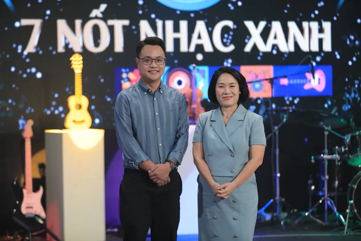 Nhà báo Tạ Bích Loan đang dẫn chương trình nào trên sóng VTV? - Ảnh 1.