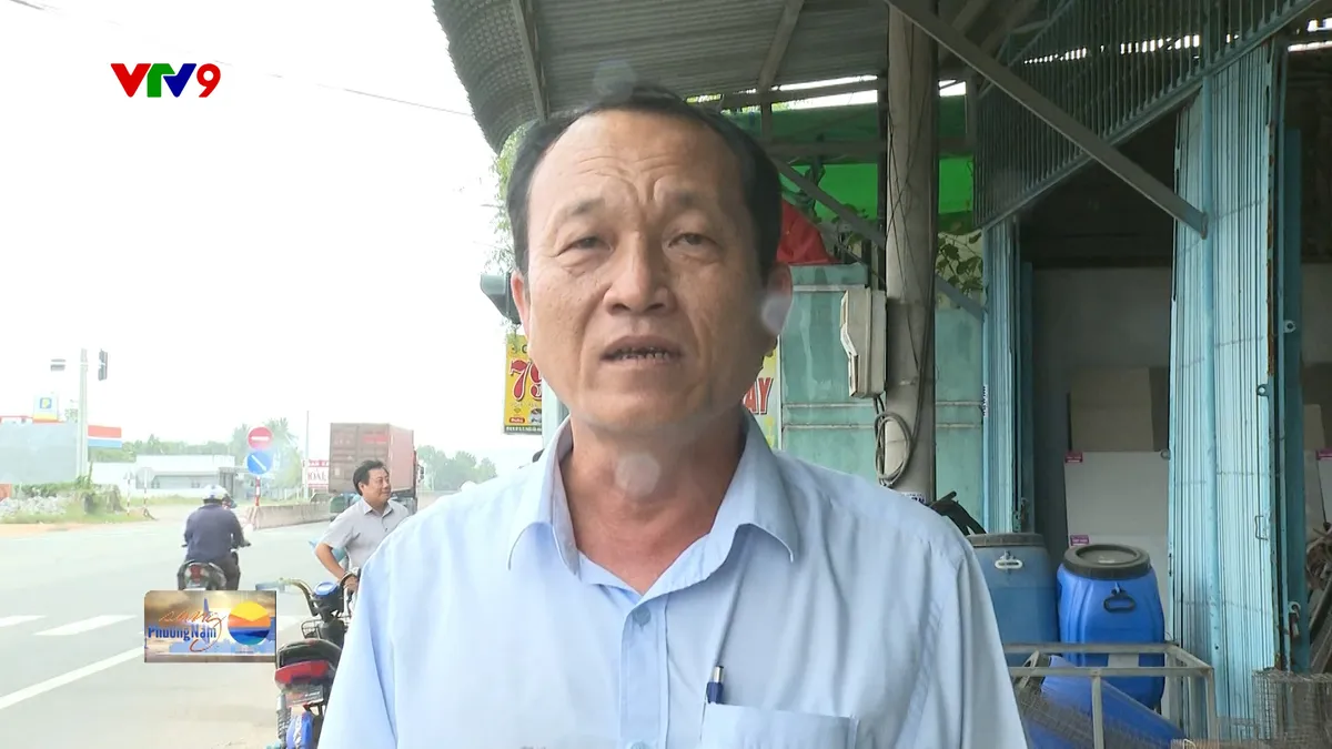 0112 SPN -.LE VAN PHUONG-Vận hành thí điểm đèn giao thông tự điều khiển trước trường học.jpg