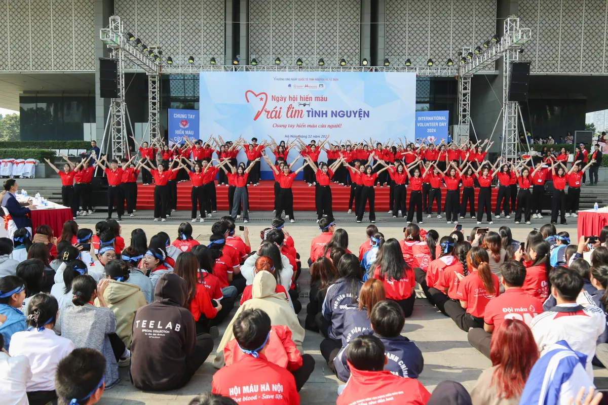 Ngày hội “Trái tim tình nguyện” 2024: Dự kiến tiếp nhận trên 2.500 đơn vị máu - Ảnh 1.