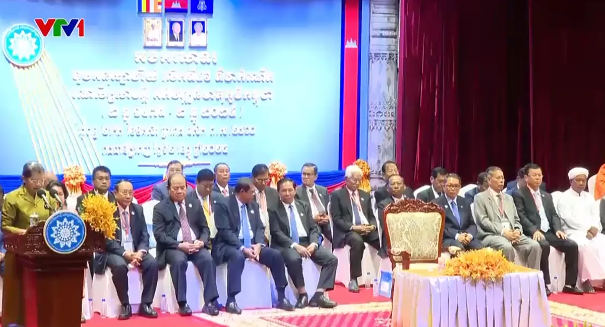 Campuchia kỷ niệm 46 năm th&agrave;nh lập Mặt trận Đo&agrave;n kết d&acirc;n tộc cứu nước - Ảnh 1.