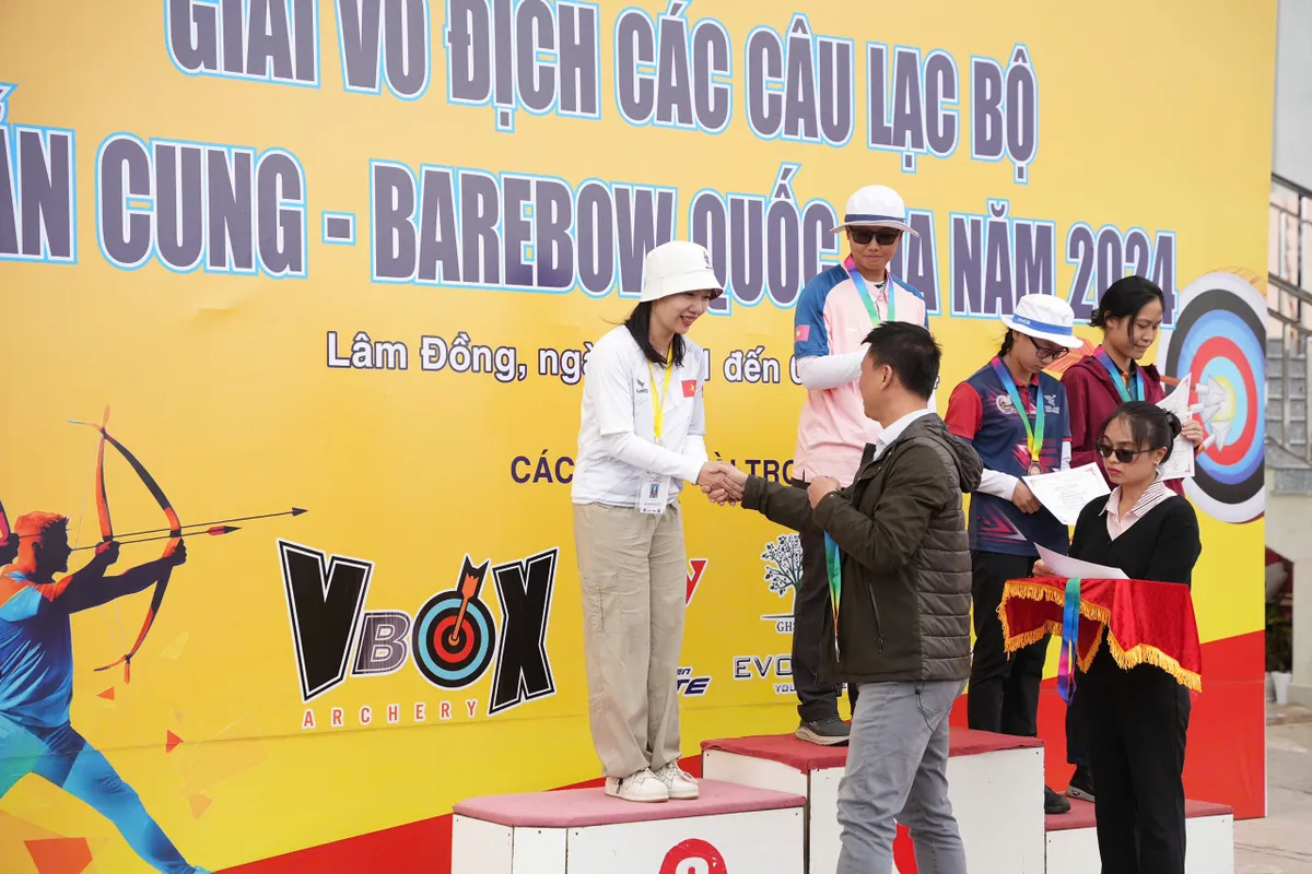 Thanh niên VTV giành huy chương Bạc tại Giải vô địch các CLB bắn cung Barebow quốc gia 2024 - Ảnh 1.