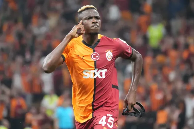 Victor Osimhen tiết lộ b&iacute; mật: Giấc mơ Premier League hay hạnh ph&uacute;c ở Galatasaray? - Ảnh 3.