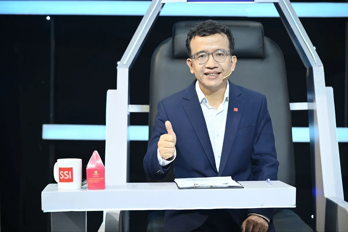 &Ocirc;ng Phạm Lưu Hưng: Gi&aacute;o dục đầu tư l&agrave; ch&igrave;a kho&aacute; của thị trường t&agrave;i ch&iacute;nh vững v&agrave;ng - Ảnh 3.