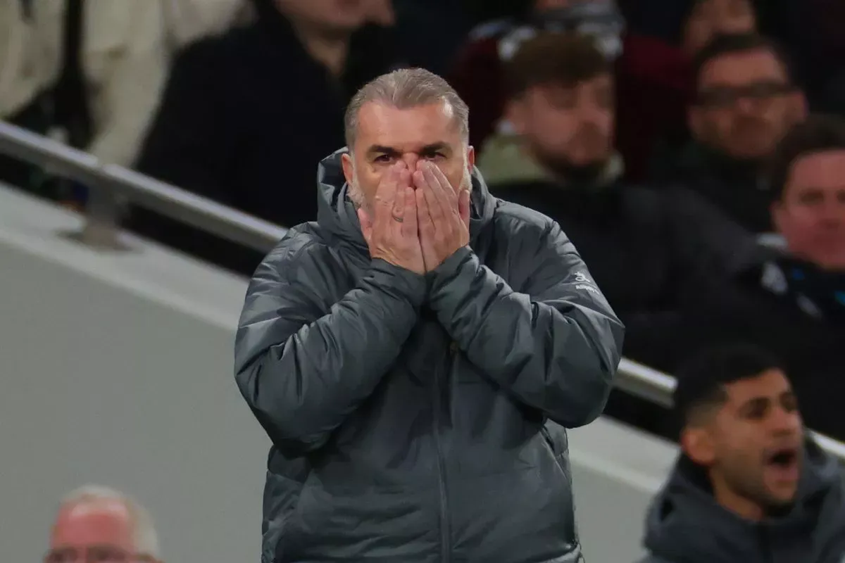 Chelsea lội ngược d&ograve;ng nghẹt thở: Tottenham lại tự hủy, Cole Palmer lập kỷ lục ấn tượng! - Ảnh 4.