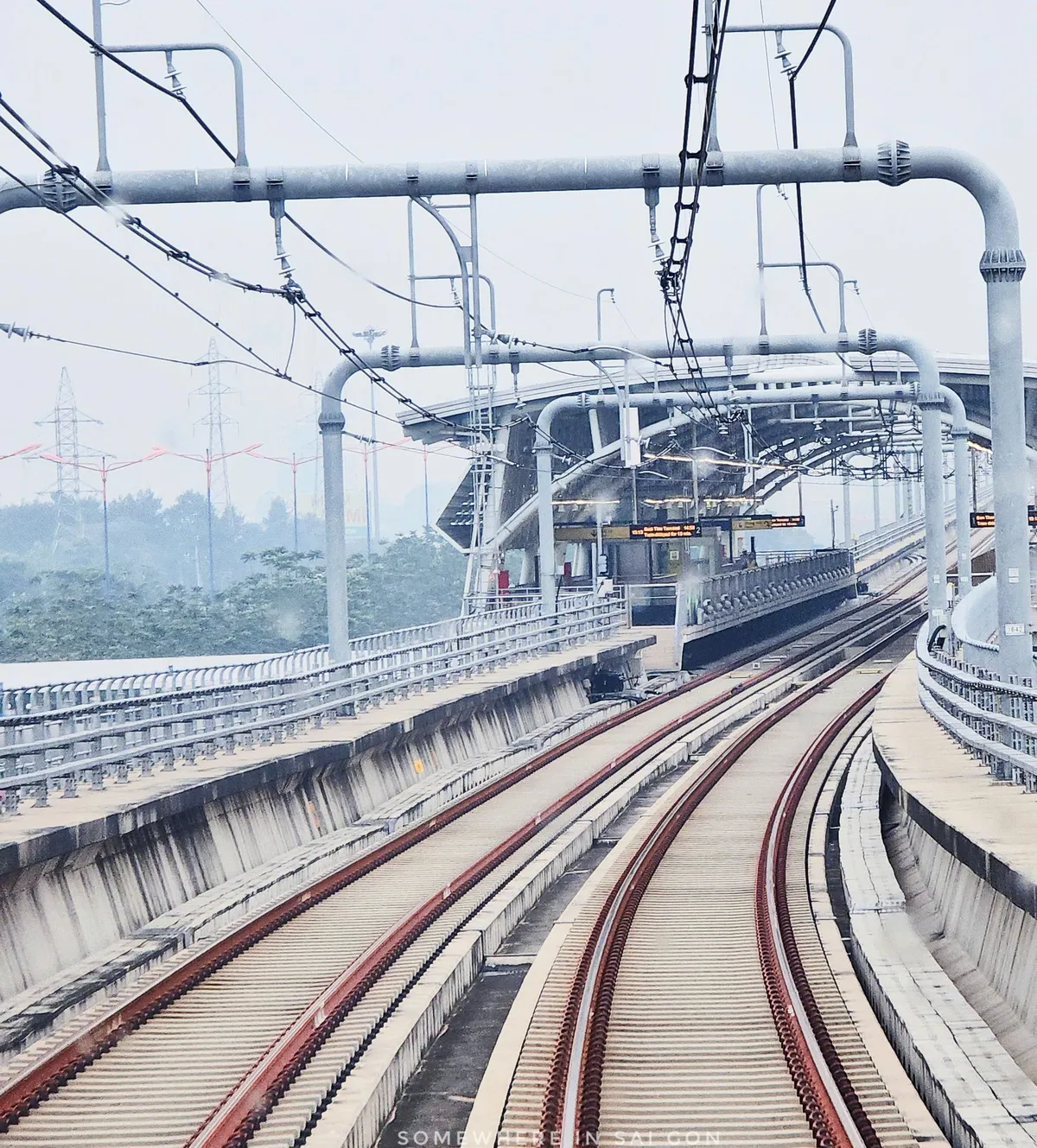 Khám phá bên trong các nhà ga thuộc tuyến Metro số 1 - Ảnh 7.