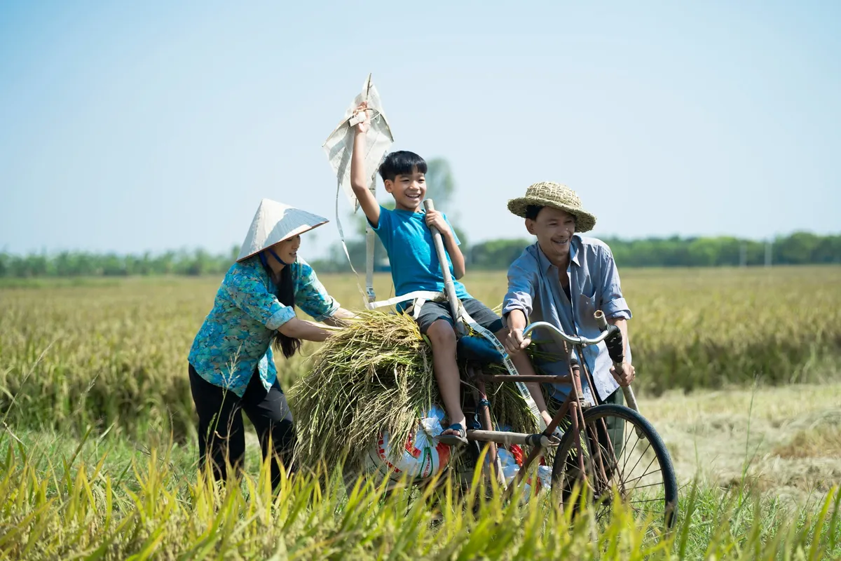 Hành trình theo đuổi đam mê của ca sỹ Lê Vĩnh Toàn trong phim ca nhạc Miền nhớ - Ảnh 1.