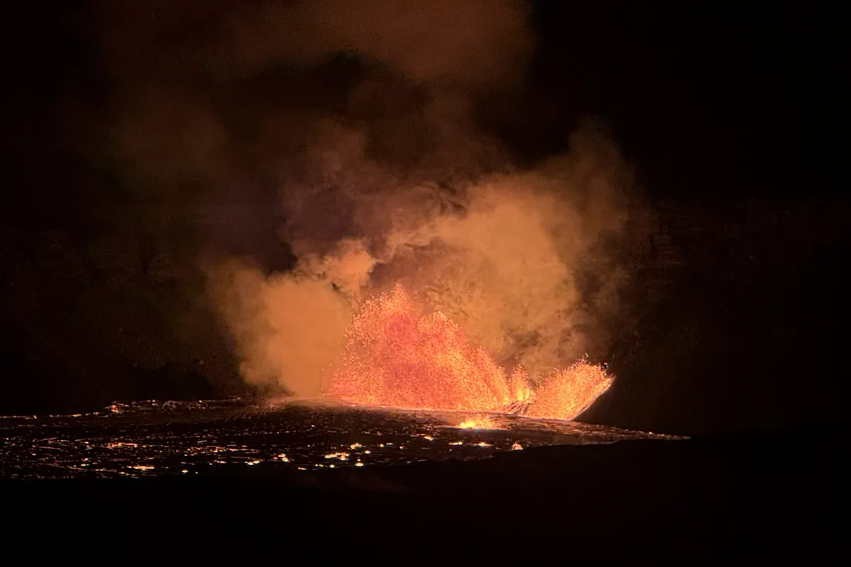 Siêu núi lửa hoạt động mạnh nhất thế giới Kilauea ở Hawaii thức giấc - Ảnh 2.