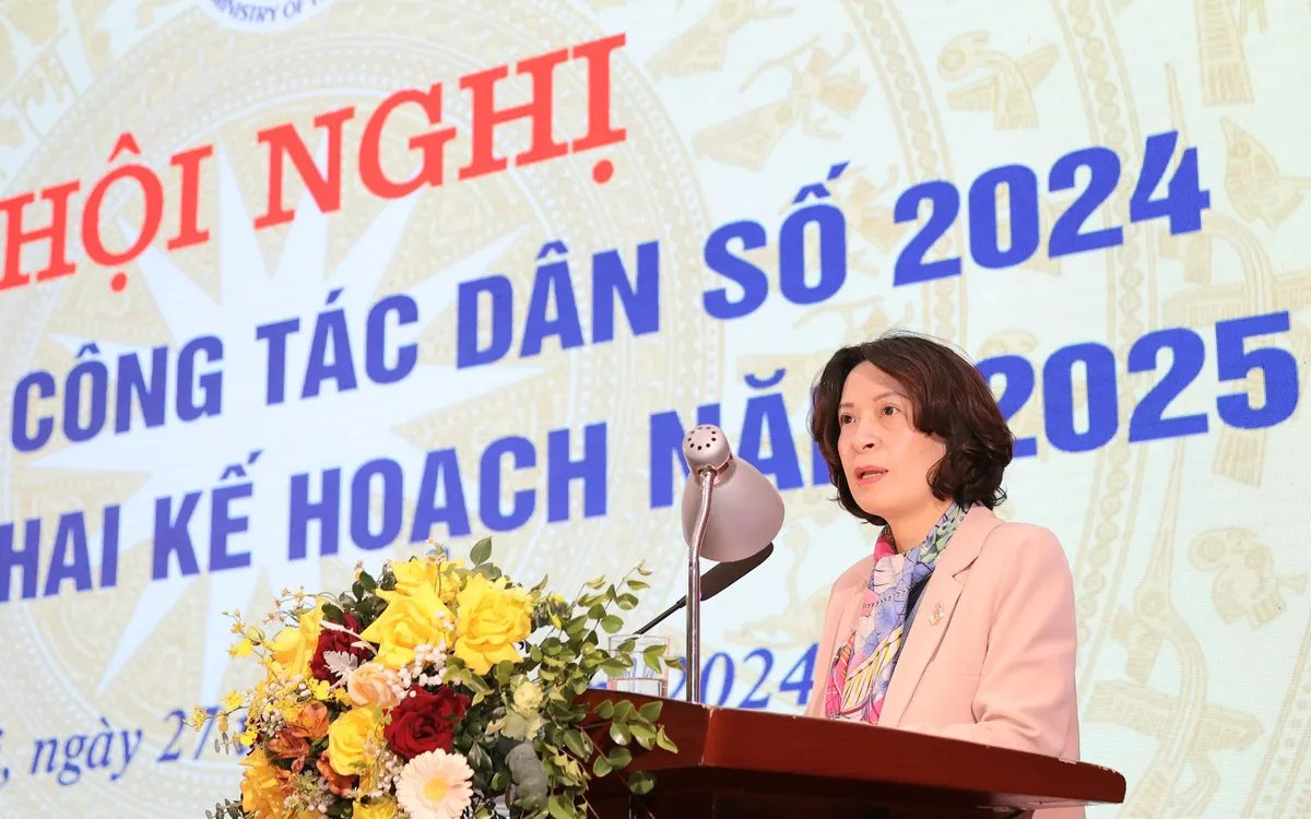 Mức sinh của Việt Nam năm 2024 giảm thấp nhất trong lịch sử - Ảnh 2.