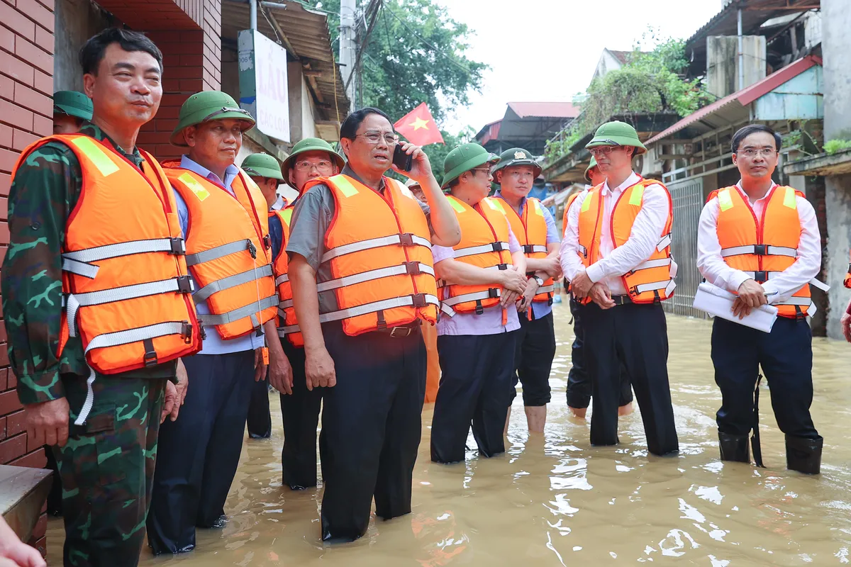 Năm 2024: Đất nước mạnh mẽ, kiên cường vượt qua bão lũ lịch sử - Ảnh 4.