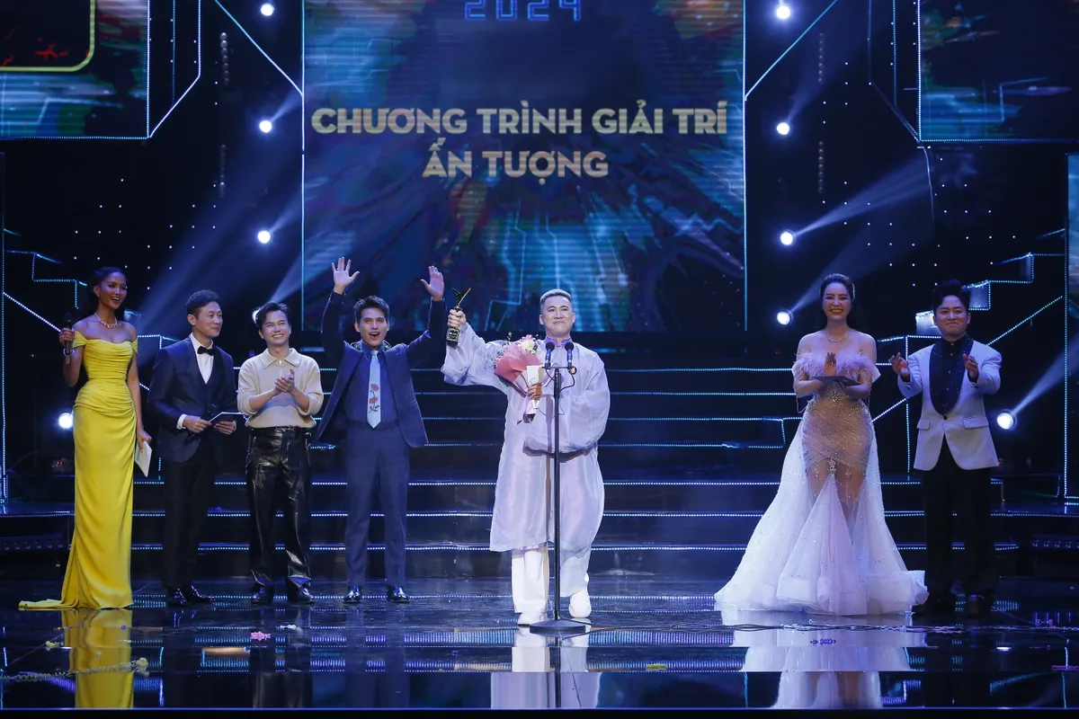 VTV Awards 2024: Anh trai vượt ngàn chông gai giành giải Chương trình giải trí ấn tượng - Ảnh 1.