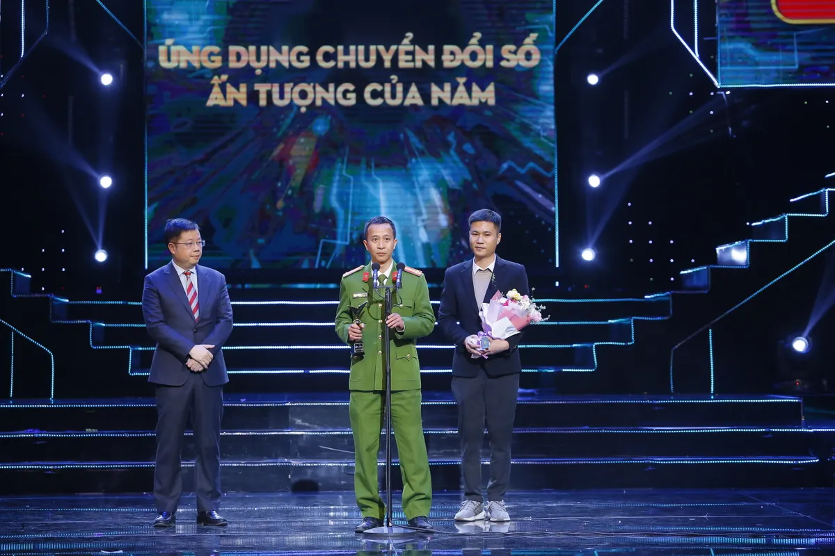 Khoảnh khắc bùng nổ của Chào năm mới 2025 và trao giải VTV Awards 2024 - Ảnh 25.