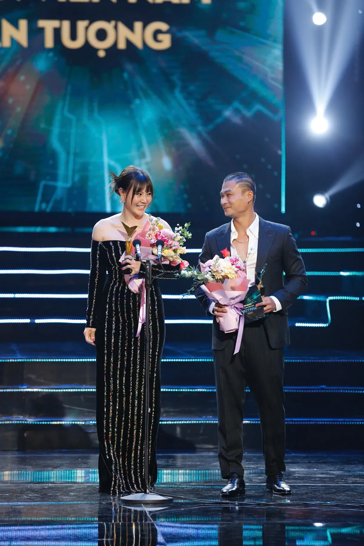 Duy Hưng: Chiếc cúp VTV Awards khích lệ tôi phải cố gắng hơn - Ảnh 2.