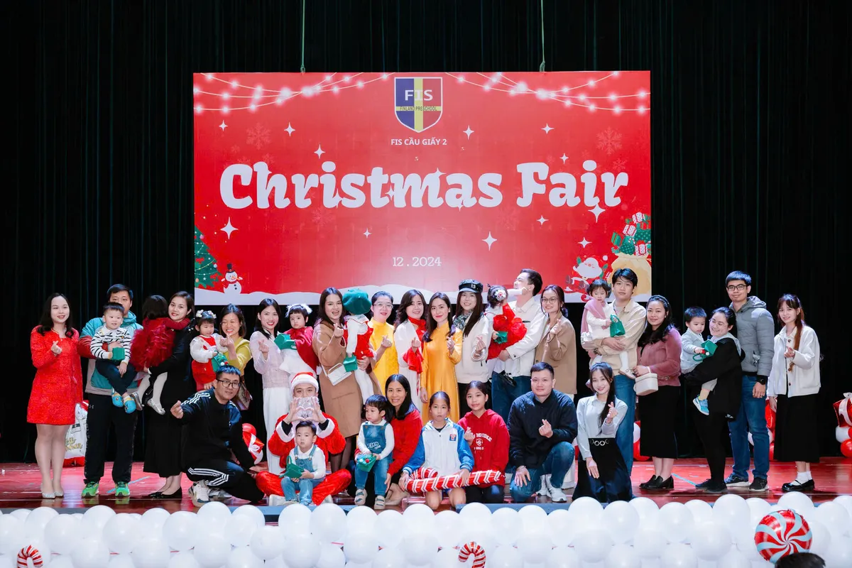 Lễ hội Christmas Fair gây quỹ ủng hộ Trái tim cho em dịp Tết Ất Tỵ 2025 - Ảnh 3.