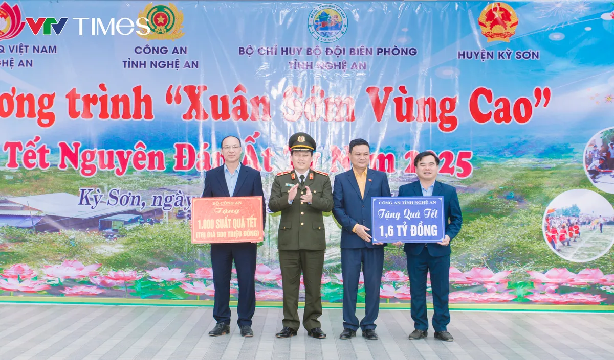 Nghệ An: Xuân sớm vùng cao mừng Tết Nguyên đán Ất Tỵ 2025 - Ảnh 6.