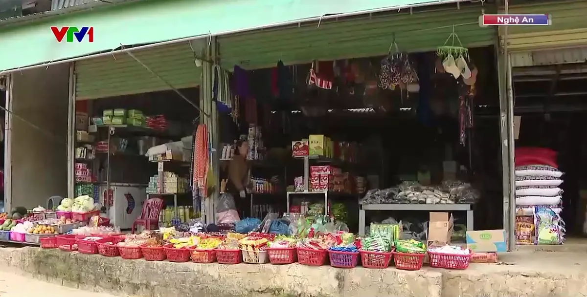 Nghệ An: Hàng nhái bán công khai tại các chợ miền núi - Ảnh 2.