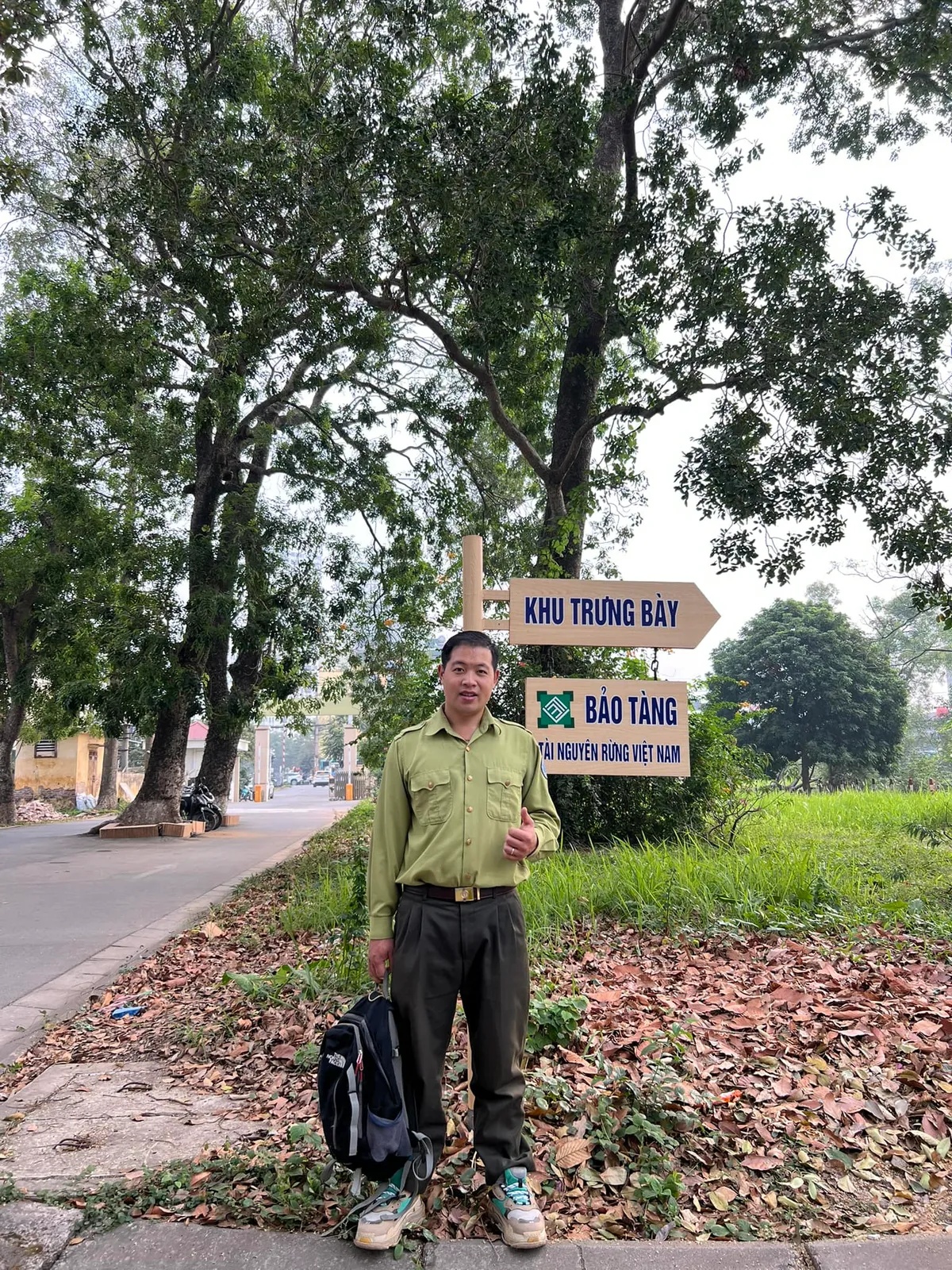 Chàng nhân viên cứu hộ kể chuyện về động vật hoang dã hút triệu view trên mạng xã hội - Ảnh 1.