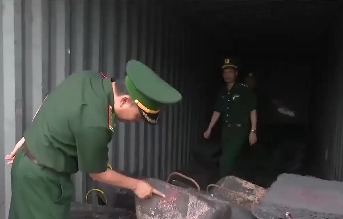 Ngăn chặn nhiều đường d&acirc;y bu&ocirc;n lậu kho&aacute;ng sản tr&ecirc;n biển - Ảnh 1.