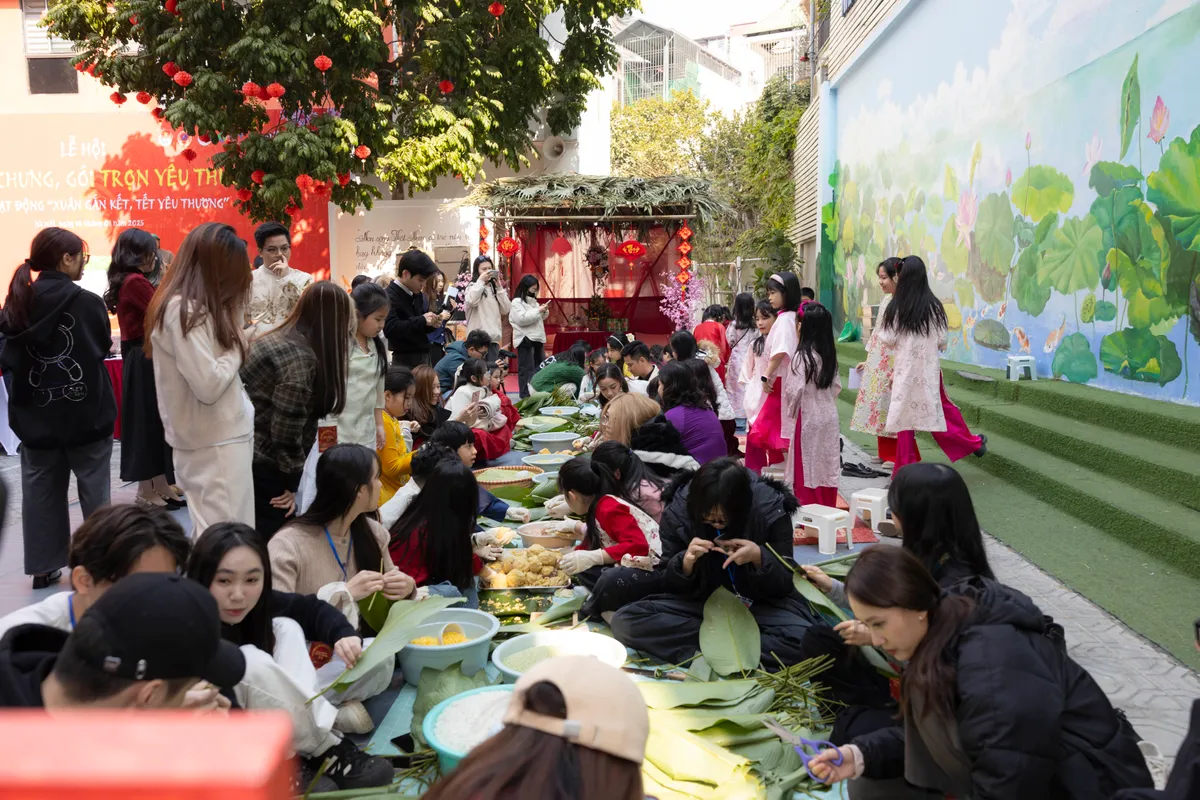 2000 chiếc bánh trưng gói trọn yêu thương tặng đồng bào vùng cao - Ảnh 5.