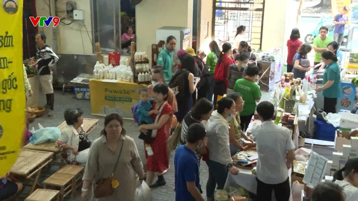 Phiên chợ đặc sản địa phương