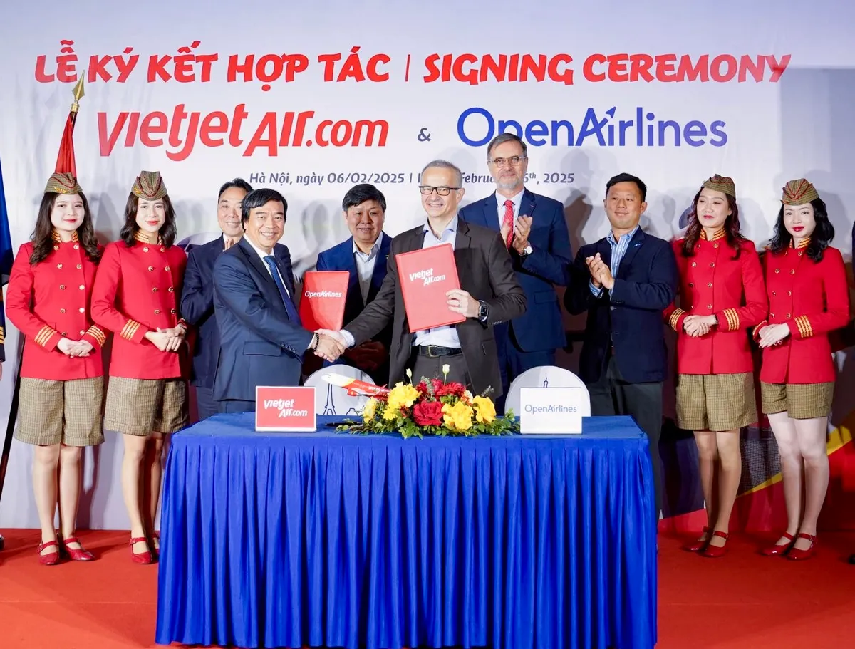 Vietjet ký kết hợp tác ứng dụng công nghệ giảm phát thải CO2 - Ảnh 4.