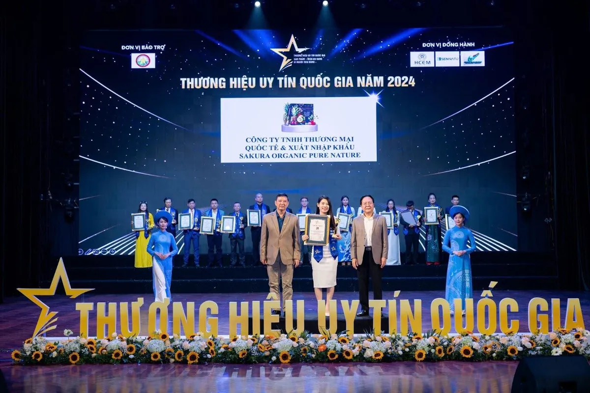 Detox Lucianta - Vinh dự nhận giải thưởng TOP 10 Thương hiệu Uy tín Quốc gia 2024 - Ảnh 1.