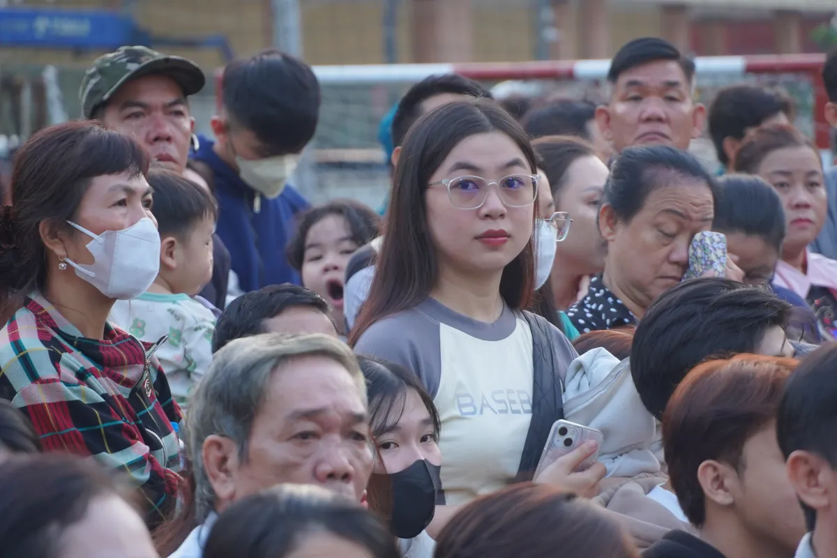 Hơn 2.000 công dân ở Cần Thơ hăng hái lên đường nhập ngũ - Ảnh 5.