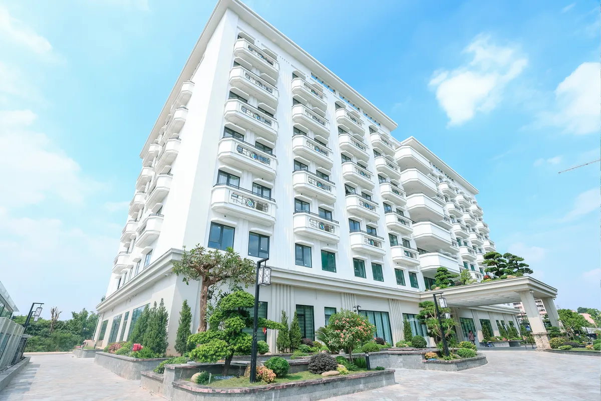 Phương Đ&ocirc;ng Asahi tỏa s&aacute;ng với giải thưởng Top One Khu nghỉ dưỡng xanh tiềm năng năm 2025 - Ảnh 2.