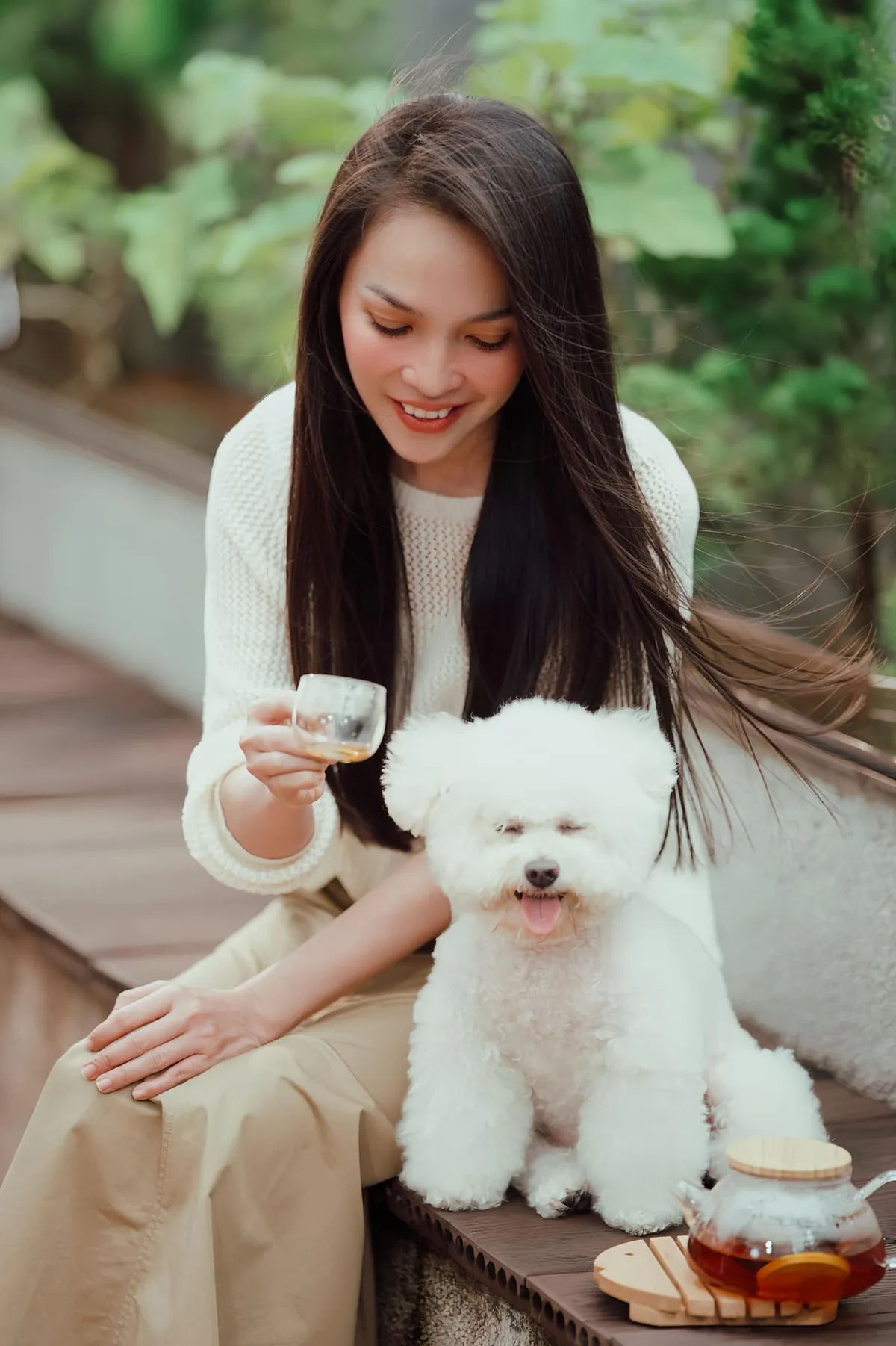 Ca sĩ Hiền Thục tái xuất với 3 MV liên tiếp - Ảnh 2.