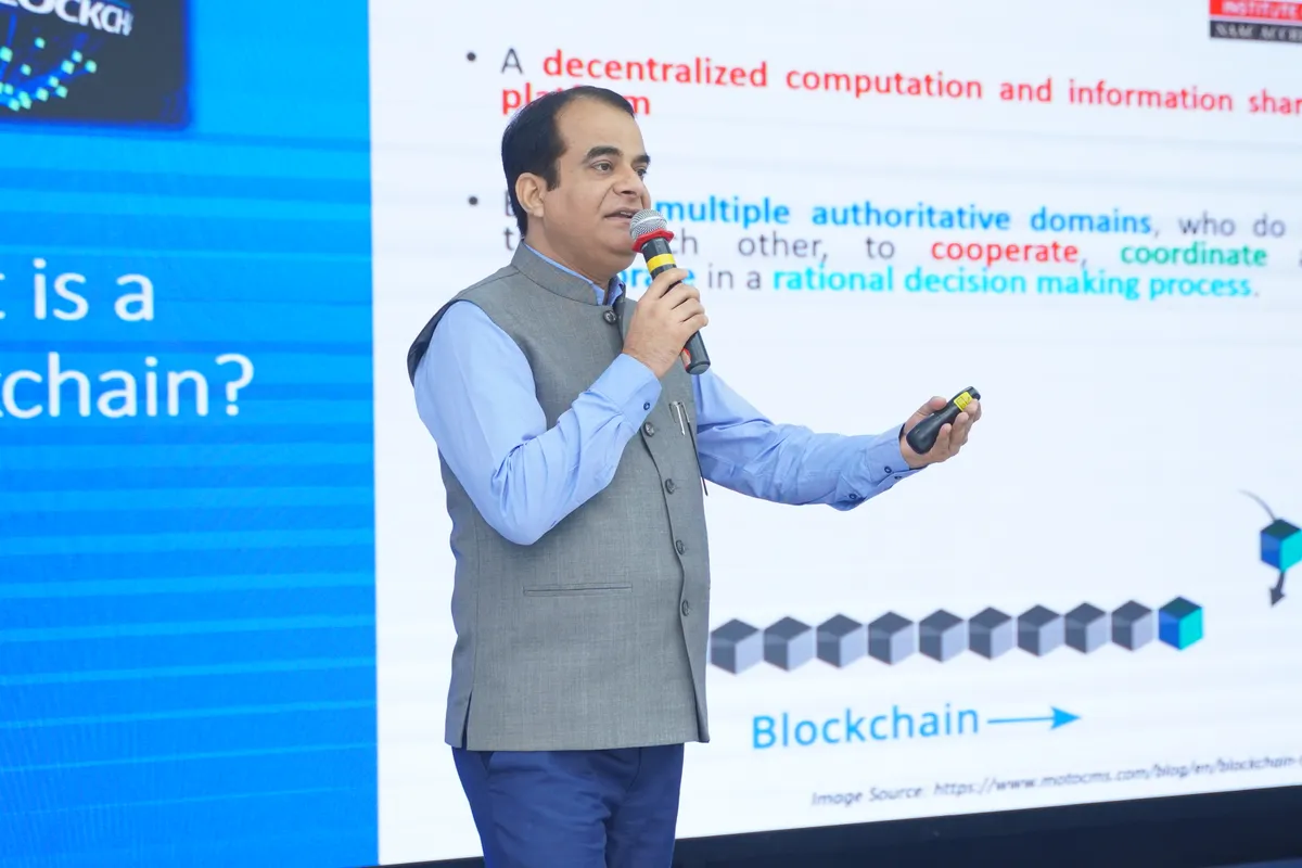 Hội thảo ICIIT 2025: Ứng dụng c&ocirc;ng nghệ th&ocirc;ng minh gi&uacute;p giải quyết c&aacute;c vấn đề to&agrave;n cầu - Ảnh 3.